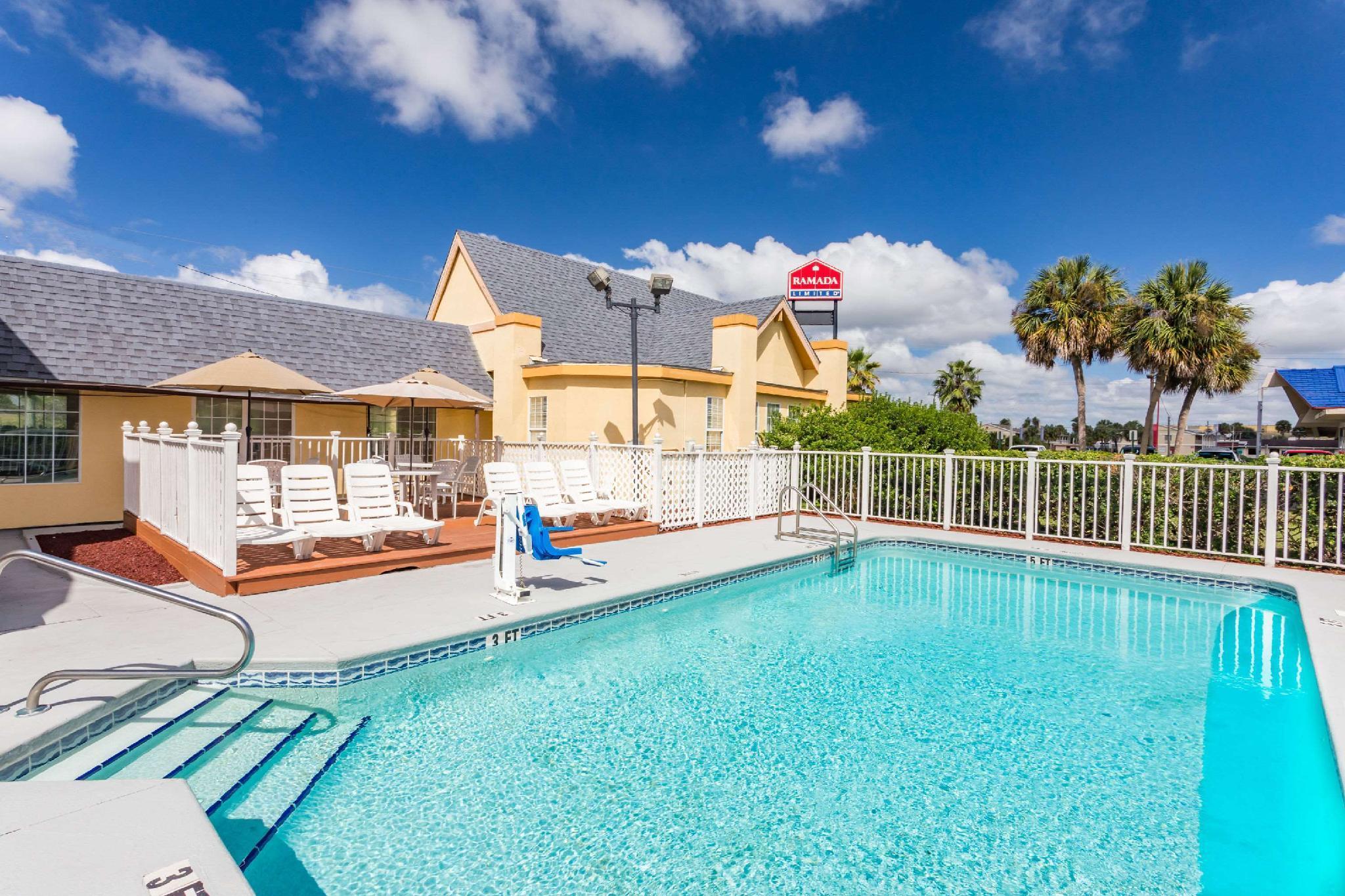 Howard Johnson By Wyndham Lake City Zewnętrze zdjęcie